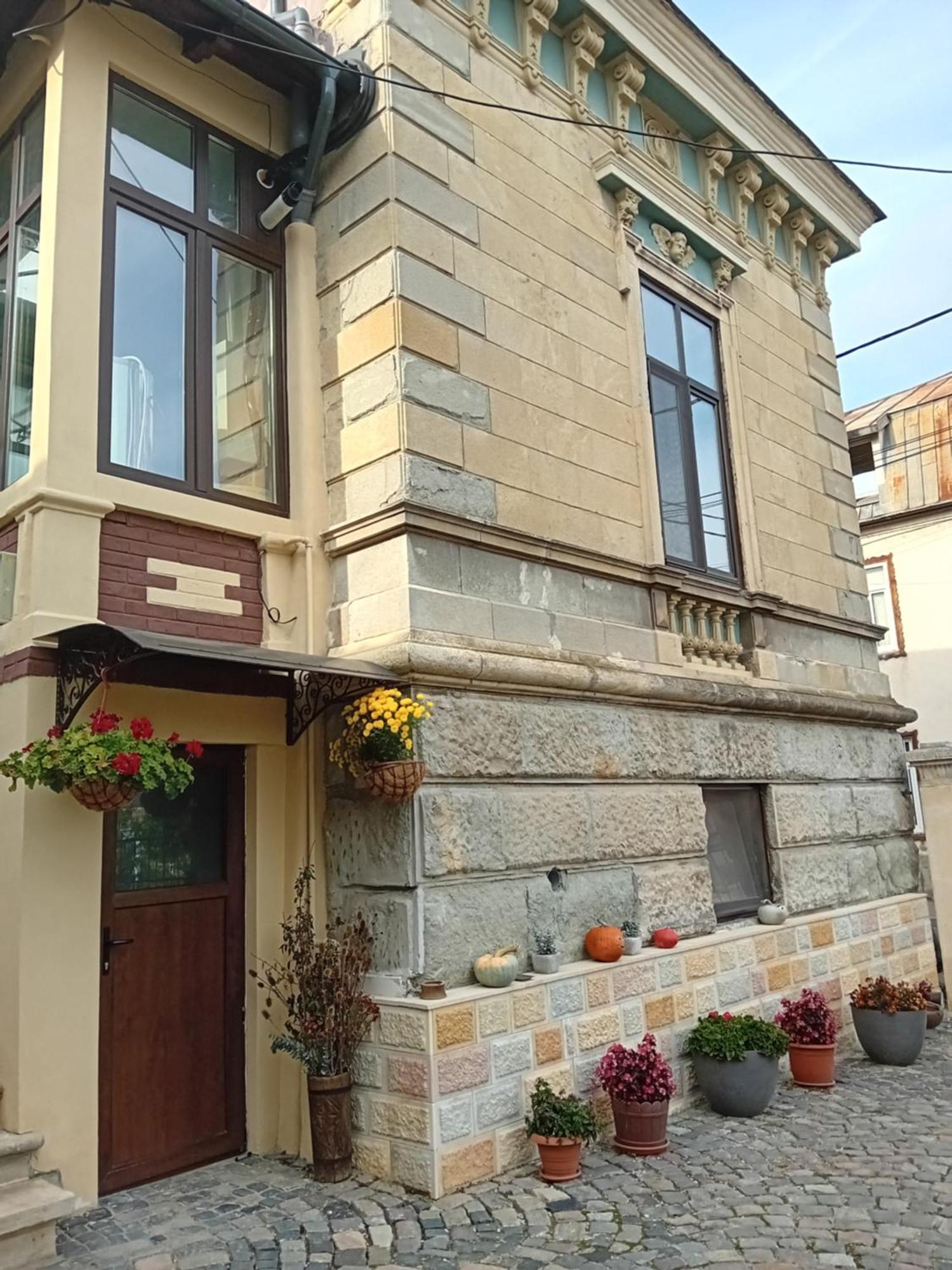 Casa Continentelor Hotel Câmpulung Exterior foto